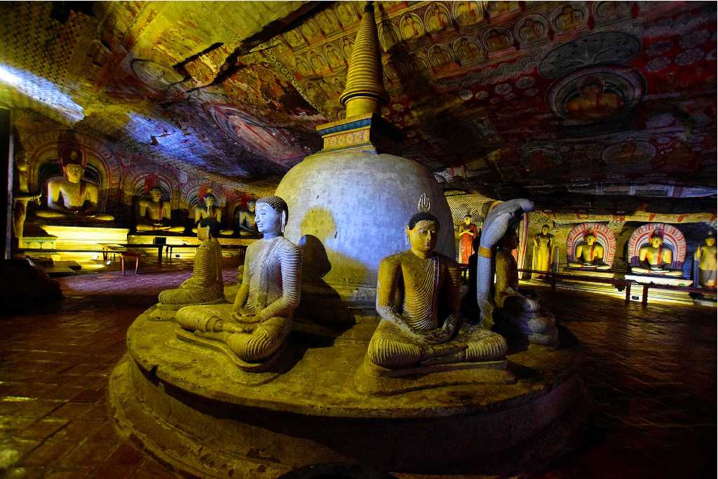 Dambulla cave temple