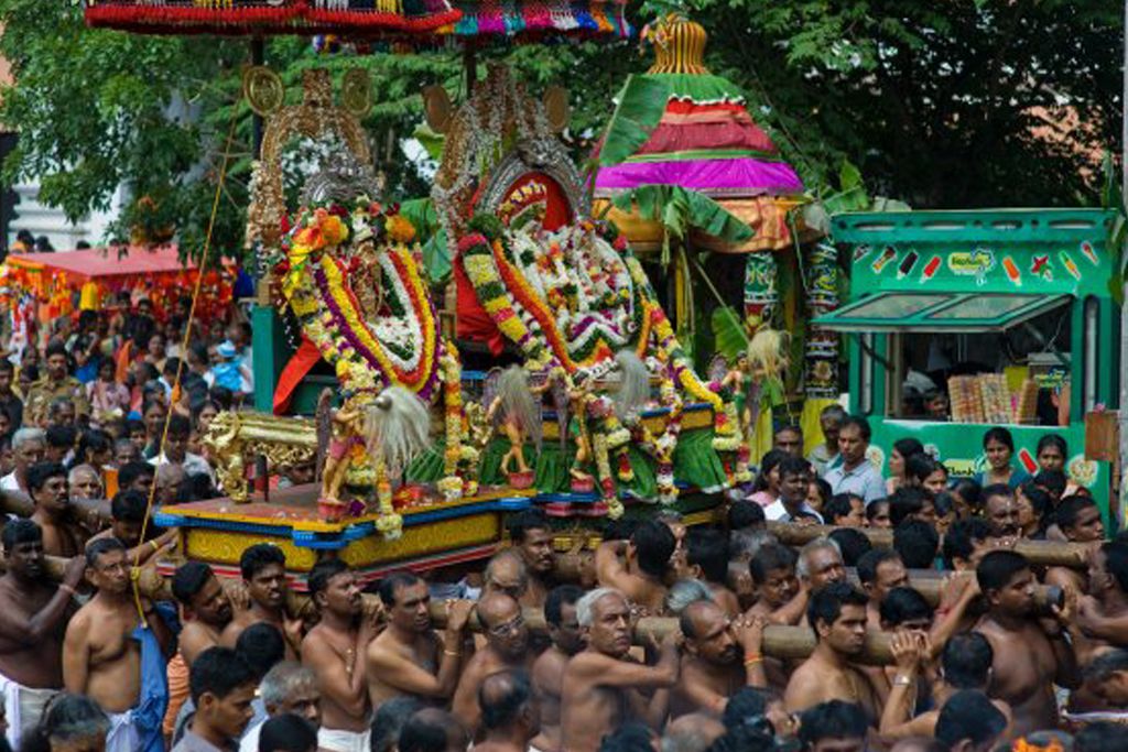 Ramayana Tour to Sri Lanka, The Ramayana is one of the greatest legends of both Sri Lanka and India. Click here to find perfect Sri Lanka Holiday Package that will take you to crucial Ramayana places in Sri Lanka. This Ramayana trail will be the perfect blend of pilgrimage and beautiful nature in Sri Lanka. Explore the history of Rama Ravana in Sri Lanka on your Sri Lankan Holidays with Sri Lanka best holidaymaker “ Overa Tours”