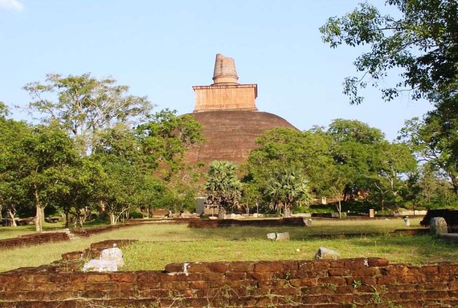 Jethawanaramaaya Stupa - Anuradhapura in Sri Lanka