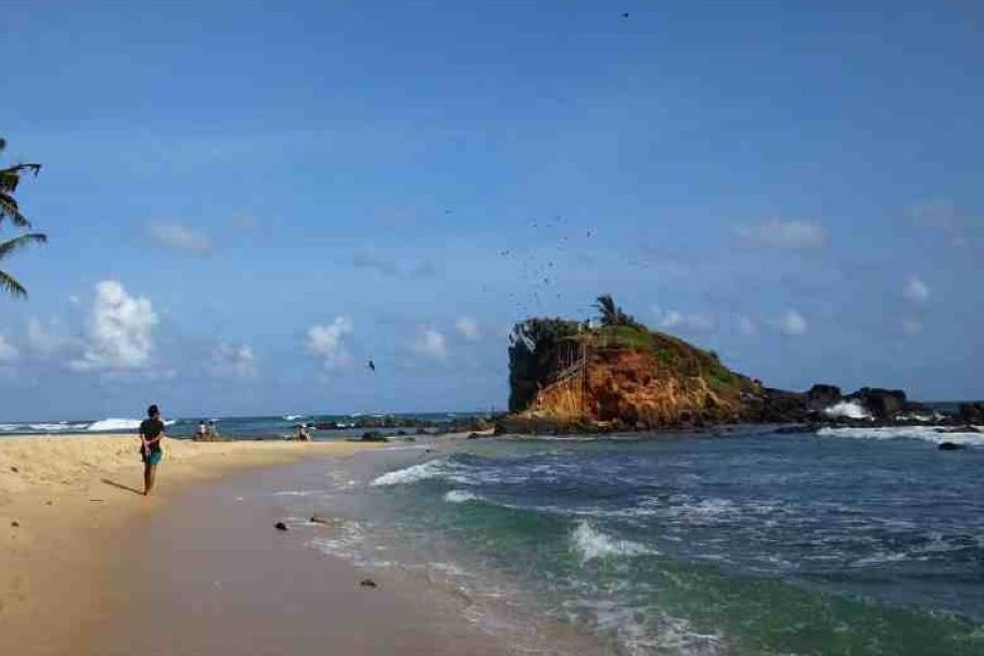 Parrot Rock Mirissa in Sri Lanka