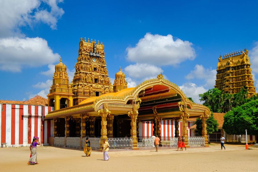 Nallur Kandiswamy Kovil - Attractions in Jaffna