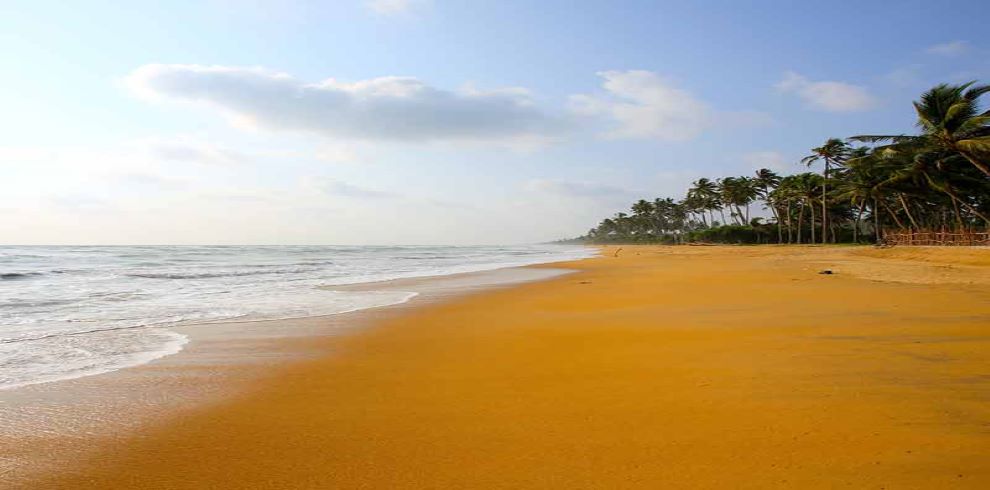 Wadduwa Beach in Sri Lanka