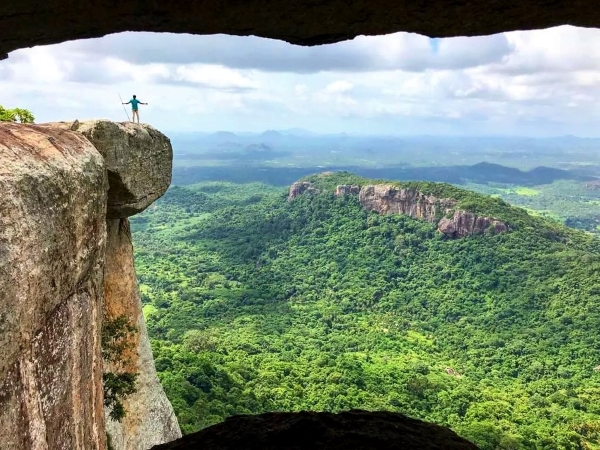 Dolukanda-Ramayana Tours in Sri Lanka