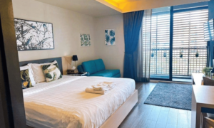 Stylish 1 Bedroom, Nice pool,Bts Asok, Sukhumvit- Where to Stay in Bangkok