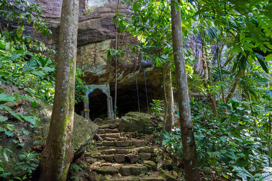 Kithulgala Belilena, Must-Visit Caves in Sri Lanka