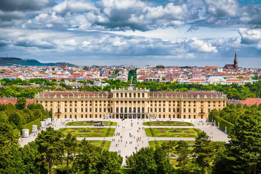 Schloss Schonbrunn Vienna, 6 days Austria tour