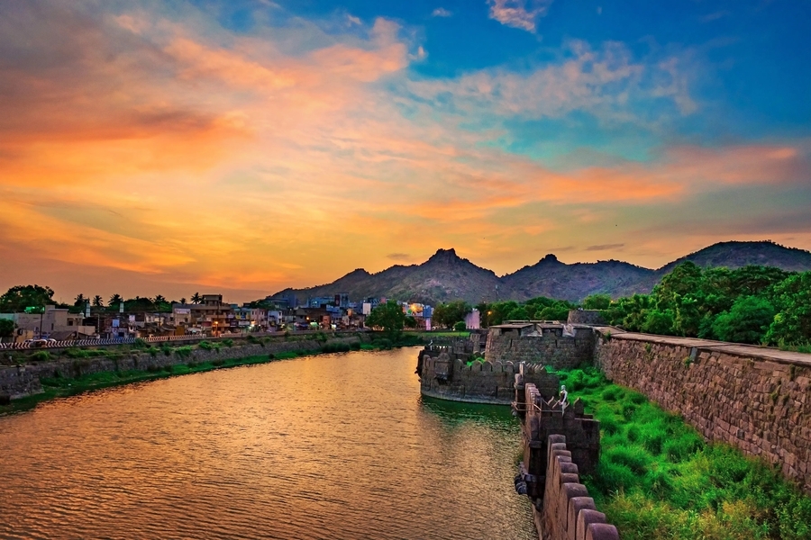 Vellore fort, 5 days South Indian tour