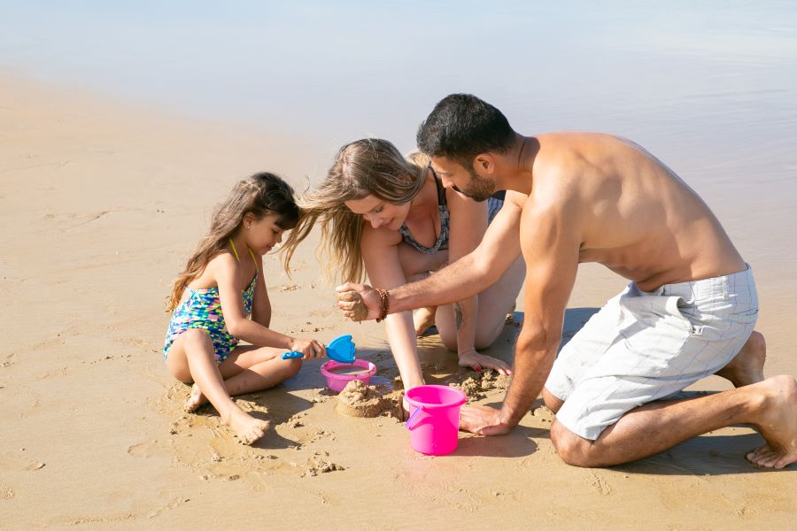 make sand castles on soft beaches